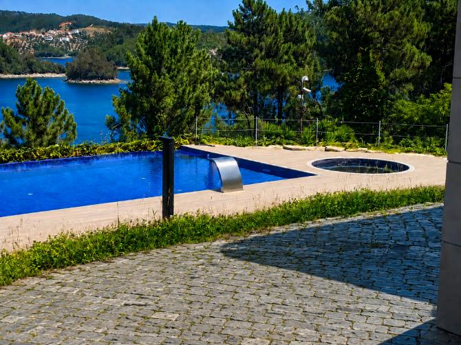Zona exterior da Panoramic House
